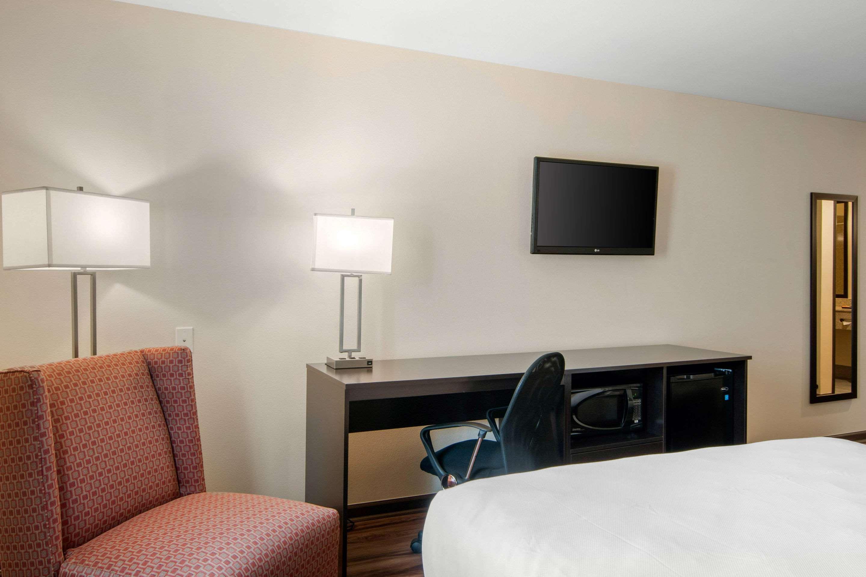 Econo Lodge Inn & Suites Springfield Exterior foto